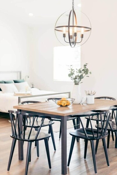 Commonwealth Cottage