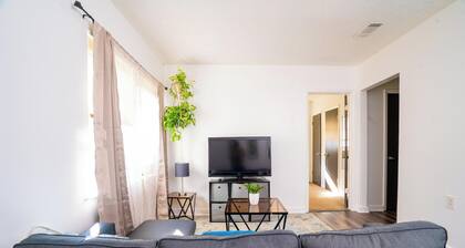 2 Bedroom Apt in Downtown ATL, Steps from Beltline