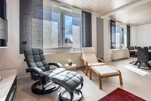 Interior - Apartment 'Messe-und-Ferien-Wohnung' with Wi-Fi (Seelze)