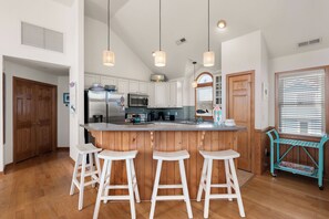 Fridge, microwave, oven, stovetop - Corolla Time:  Private Pool | Rec Room (Corolla)