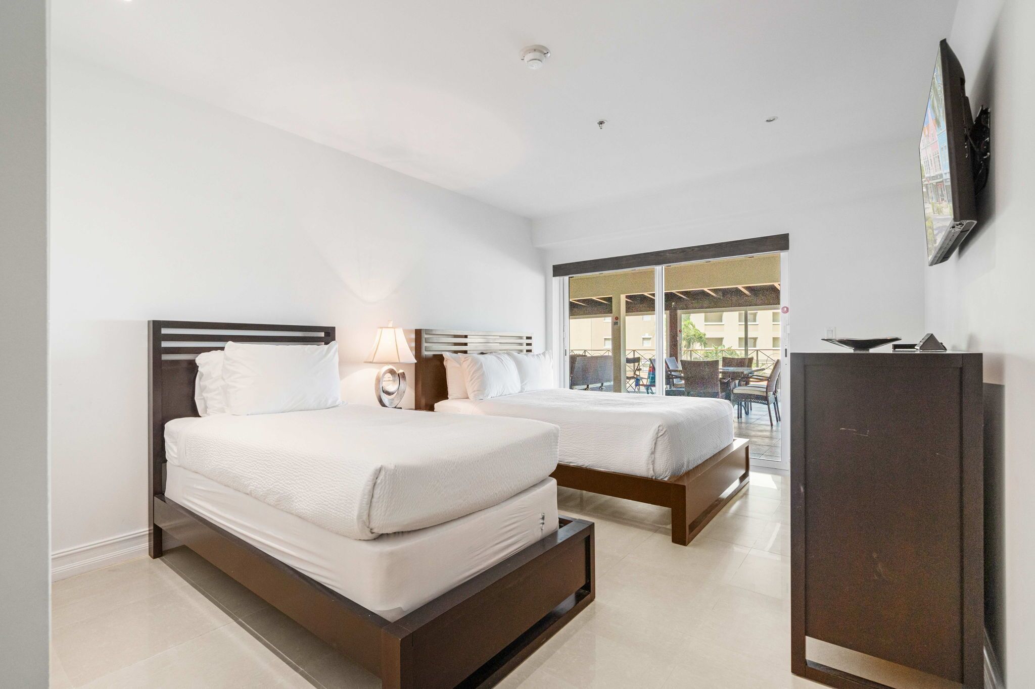 3 bedrooms, iron/ironing board, WiFi (free), bed sheets