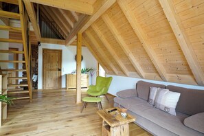 TV - Vacation apartment 2 in the Heimatglück Black Forest (Lautenbach)