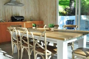 Dining - Dream Apartment in Pucon | First Floor with Pool View (Pucon)