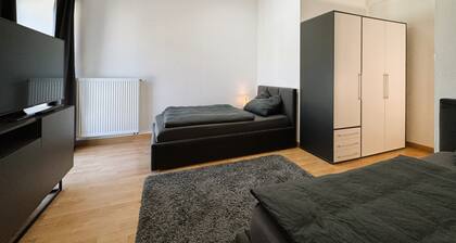 Central apartment in Düsseldorf: 2 beds, elevator, WiFi – Ideal for trade fairs