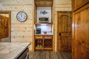 Interior - Sage Oak Cabin in Hochatown (Broken Bow)