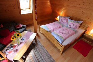 Strykjärn/strykbräda, wi-fi och sängkläder