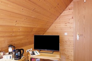 Interior - Room “Vogelnest” with Shared Garden and Wi-Fi (Friedenweiler)