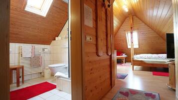 BĂŒgeleisen/BĂŒgelbrett, WLAN, BettwĂ€sche