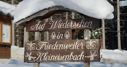 Gästehaus Waldhüsle mit Bergblick, Garten und Wlan