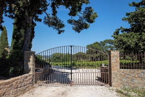 Enceinte de lâhĂ©bergement