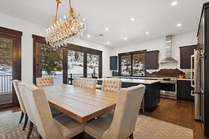 Fridge, microwave, oven, stovetop - Ski-in/Ski-out Penthouse! Hot Tub! 3 Fireplaces! Garage! (Whitefish)