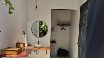 Handtücher, Toilettenpapier