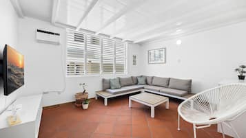 32-inch Smart TV with digital channels