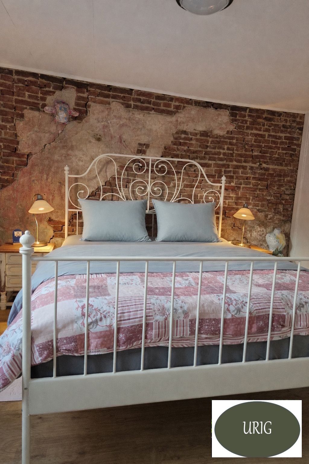 1 bedroom, travel crib, free WiFi, bed sheets