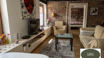 1 bedroom, travel crib, free WiFi, bed sheets