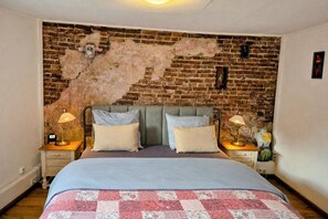 1 chambre, bureau, lit parapluie, Wi-Fi gratuit