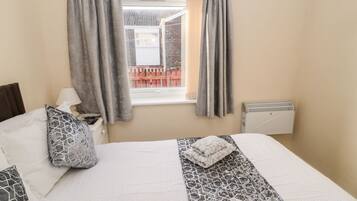 1 bedroom, individually decorated, individually furnished, free WiFi