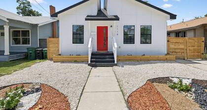 Amazing house close to downtown , 5 beds and 3 bath
