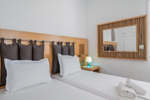 WiFi, bed sheets - Apartment 'See View 1' with Sea View, Wi-Fi and Air Conditioning (Mykonos)