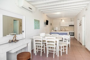 Interior - Two-Bedroom Apartment with Sea View, Wi-Fi and Air Conditioning (Mykonos)