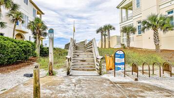 Condo, Multiple Beds (Azure on 30A 1-205- A Wave From it Al) | Property grounds