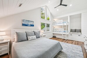 4 bedrooms, iron/ironing board, Internet, bed sheets - 36 Wisteria Lane ~ Center of Sea Pines w/Private Pool! (Hilton Head Island)