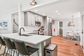 Fridge, microwave, oven, dishwasher - 36 Wisteria Lane ~ Center of Sea Pines w/Private Pool! (Hilton Head Island)