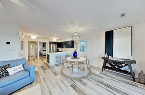 TV - 🌊Oceanfront | Private Balcony | Quiet Beachfront Stay | Sandfiddler Unit 101⛱️ (Surfside Beach)