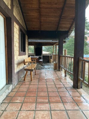 ベーシック キャビン 2 ベッドルーム マウンテンビュー | WiFi (無料)