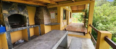 Basic Cabin, 2 Bedrooms, Mountain View | Terrace/patio
