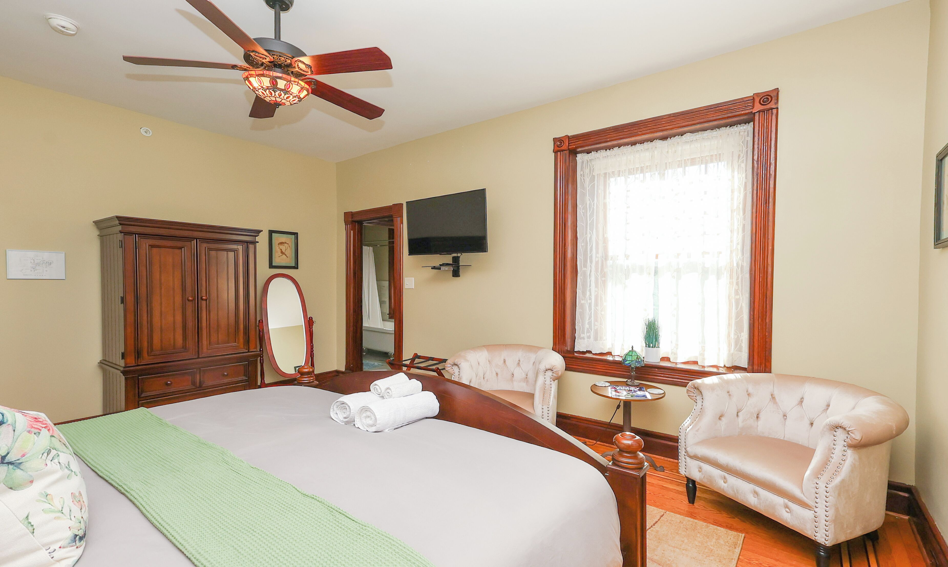 免費 Wi-Fi、床單