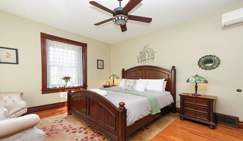 Charming Conshohocken B+B Near Philly