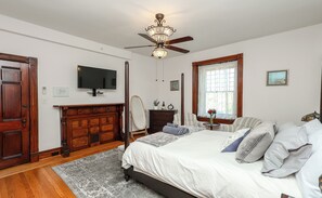 Room - Charming Conshohocken B+B Near Philly (Conshohocken)