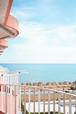 Balcony - Apartment With sea View and Balcony in Jesolo (Jesolo)