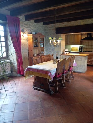 Dining - Charming gite in the heart of Périgord Noir (Groléjac)