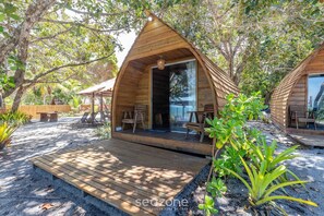 Apartment | Terrace/patio - Beachfront Cabins in Bahia – OTX (Porto Seguro)