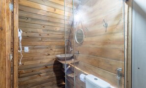 Apartment | Bathroom | Bathtub - Beachfront Cabins in Bahia – OTX (Porto Seguro)