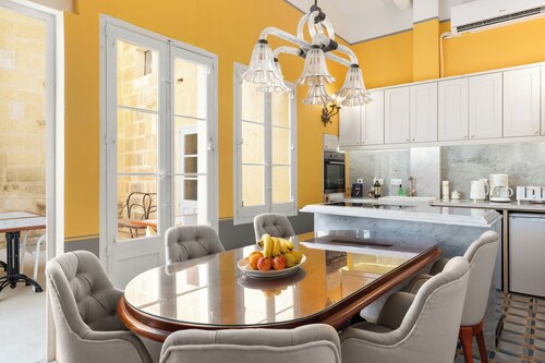 Victorian Splendour. 21C Luxury.