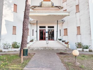 Appartement, 2 slaapkamers, balkon, uitzicht op stad | Details aan de buitenkant
