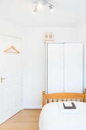 Dormitorio condiviso, 1 camera da letto, fumatori | 1 camera