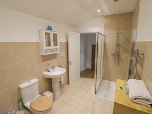 Shower - The Woods (Southam)