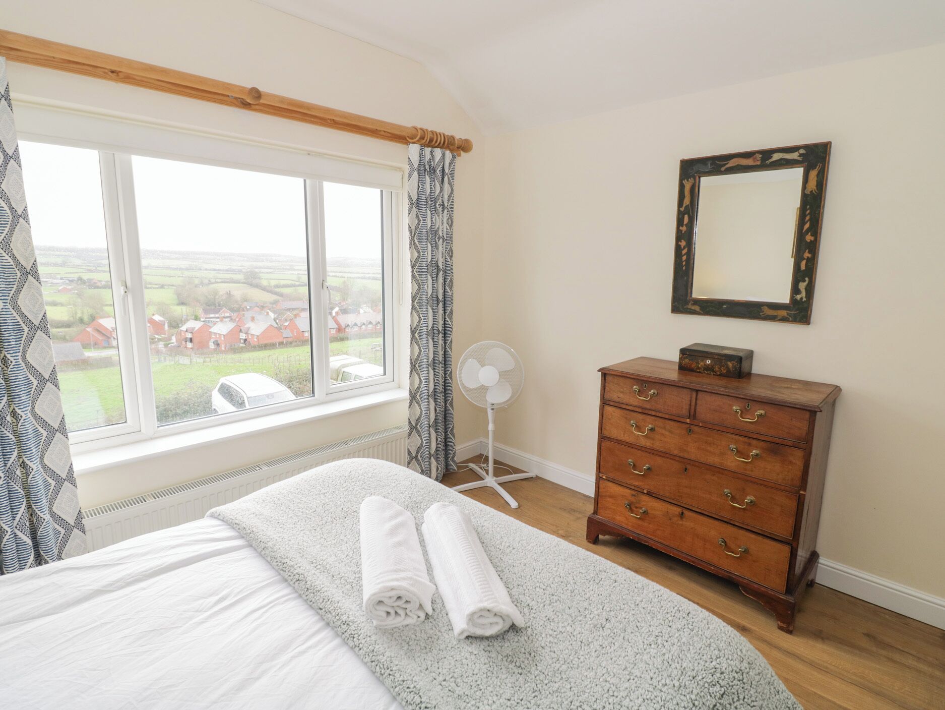 3 間臥室、獨特裝潢、布置獨特、免費無線上網