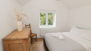 3 bedrooms, individually decorated, individually furnished, free WiFi