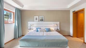 3 bedrooms, WiFi, bed sheets