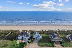 On the beach - Beachfront | Direct Access | Front Row Views (Galveston)