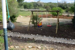 Children’s area - Magnolia with Pool, Jacuzzi, Garden, and Games (Mexilhoeira Grande)