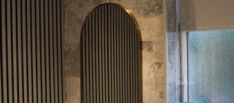 Modern Family Home in Rotherham, Long-Stay Friendly.