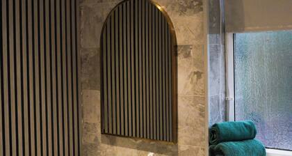 Modern Family Home in Rotherham, Long-Stay Friendly.