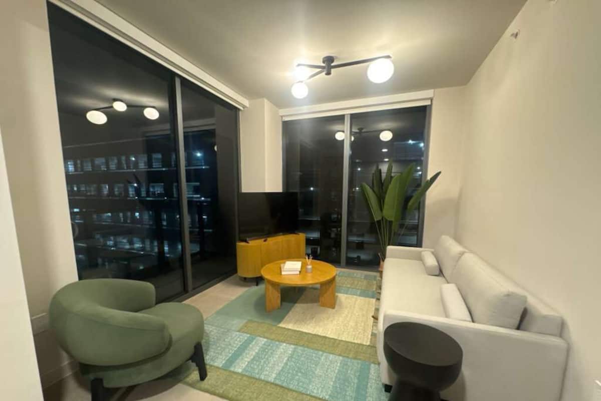 Apartment, 2 Bedrooms, City View | Living area