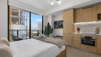 Design Studio, City View | Free WiFi